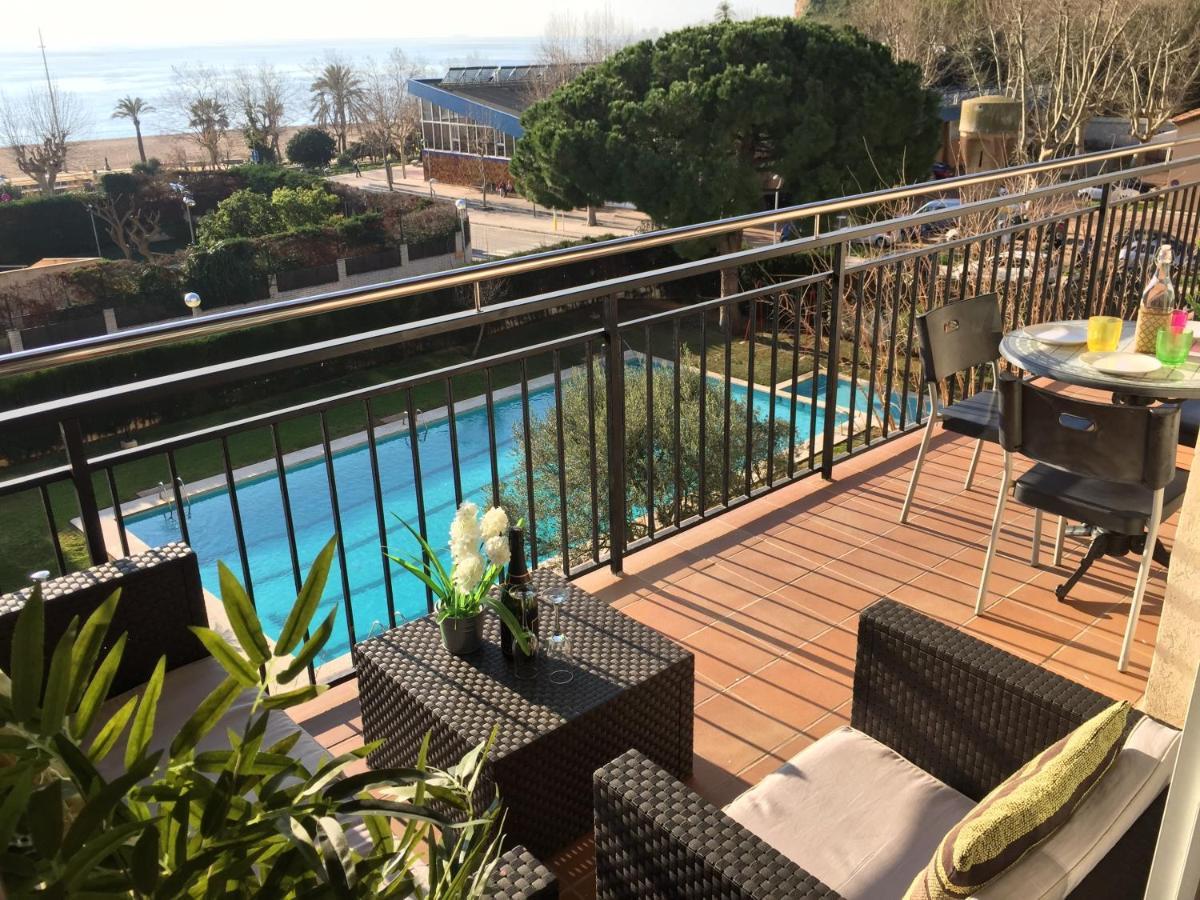 The Hollidays Apartment Καλέλα Εξωτερικό φωτογραφία