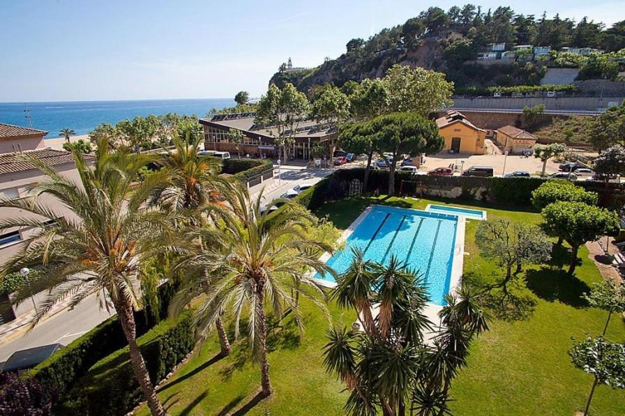 The Hollidays Apartment Καλέλα Εξωτερικό φωτογραφία