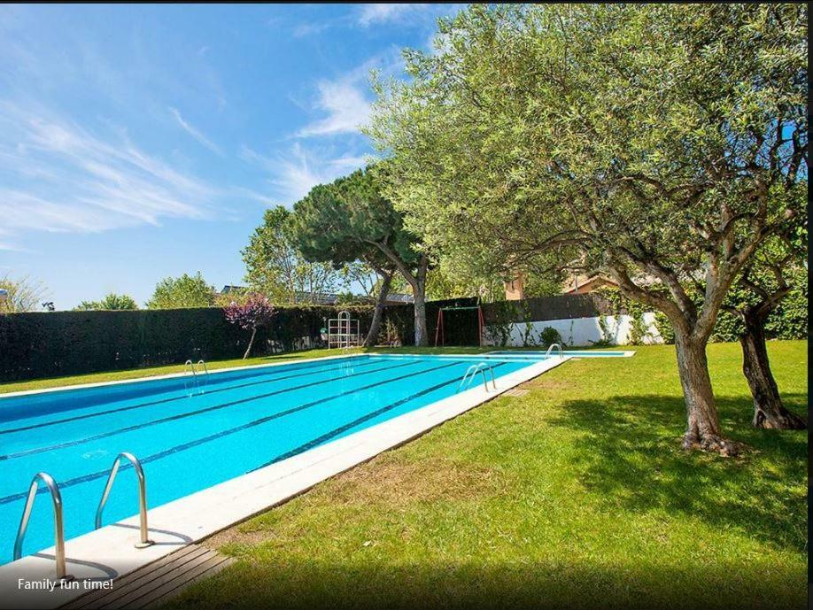 The Hollidays Apartment Καλέλα Εξωτερικό φωτογραφία
